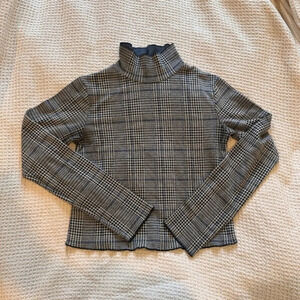 Bershka long sleeve plaid turtleneck top size small